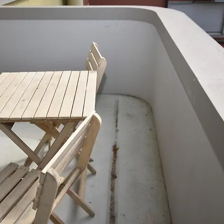 Quiet 1br In The Center - Hammer 4 *