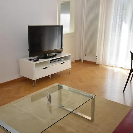 Apartment Quiet 1br In The Center - Hammer 4 *