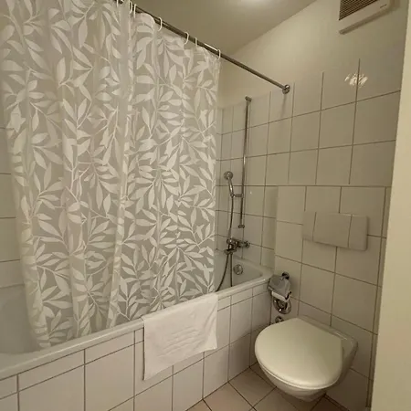 Quiet 1br In The Center - Hammer 4 *